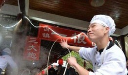 外卖哥爆料拉面事件视频,揭秘拉面店惊人内幕，食品安全引关注